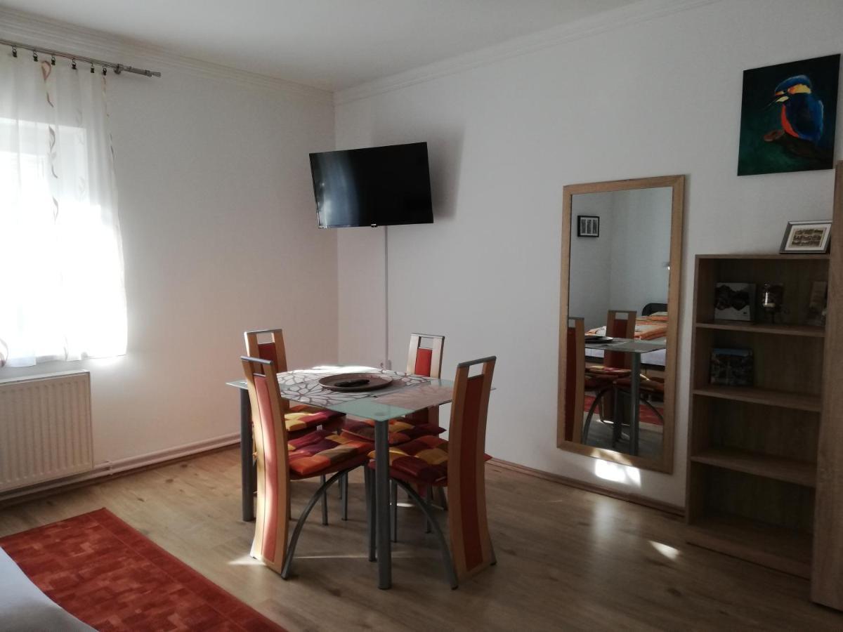 Füge Vendégház Miskolc Exterior foto