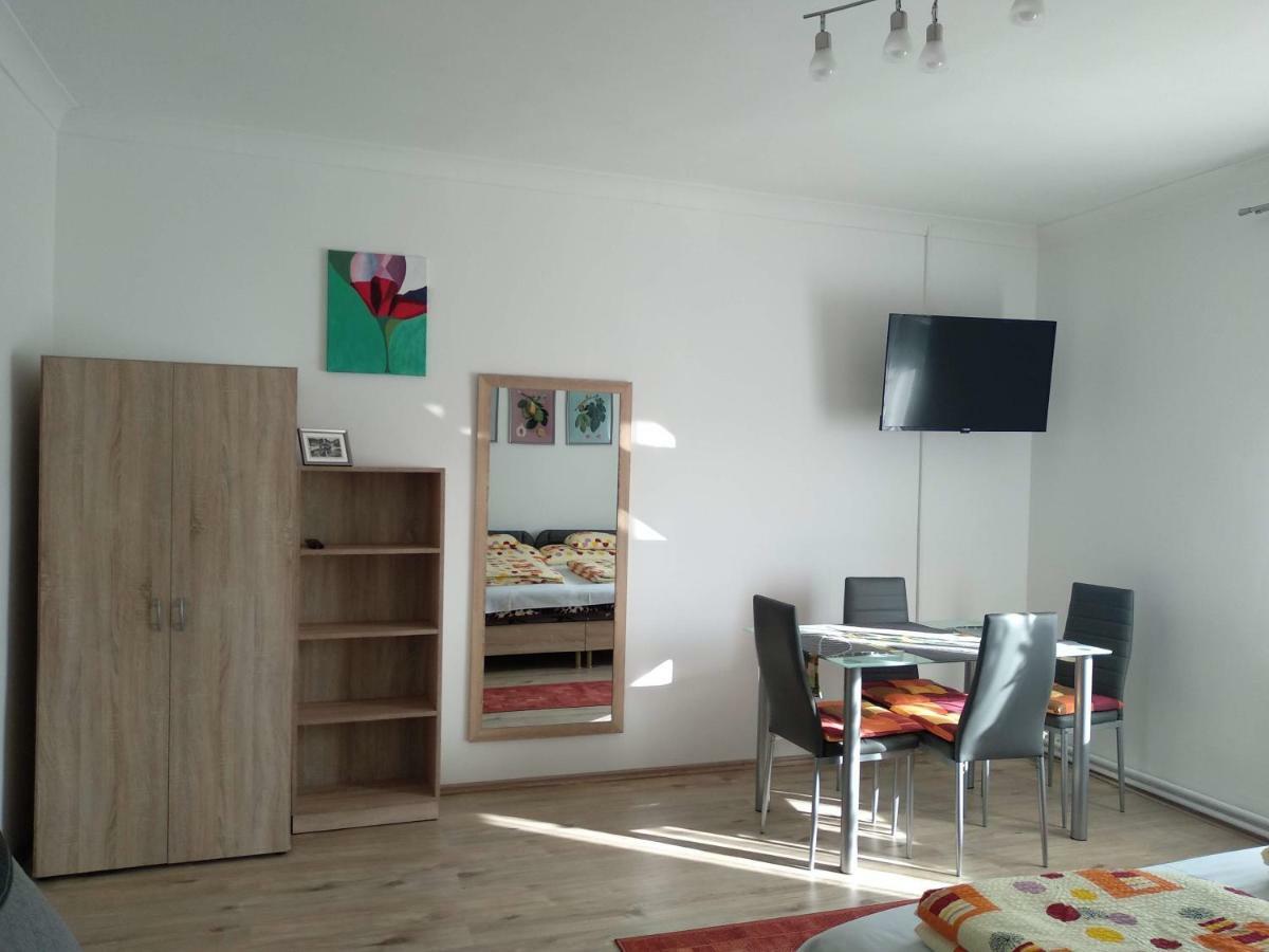 Füge Vendégház Miskolc Exterior foto